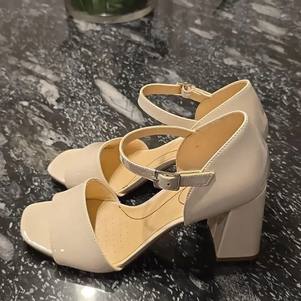 BRAND NEW LIFESTRIDE WOMEN'S BOMBSHELL BLOCK HEEL SANDAL